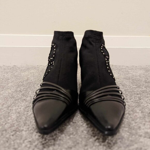 Brand New Black Elegant Studded Flexible Heels - Picture 3 of 5